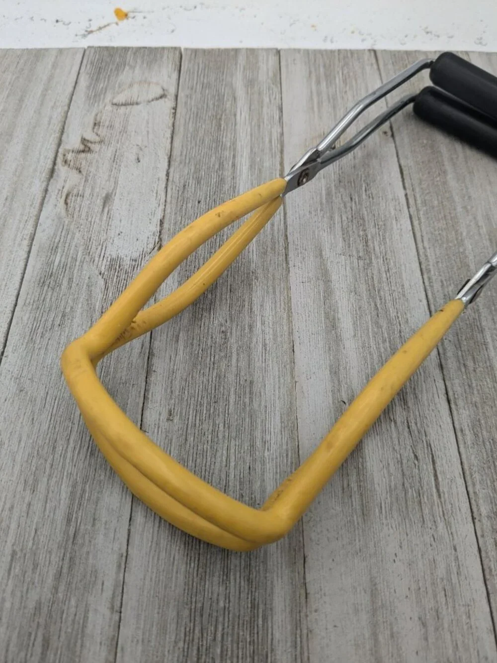 Vintage Canning Jar Grabber Tongs Lifter Black Handles Yellow Rubber Nylon